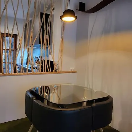 Avec Terrasse Laguiole